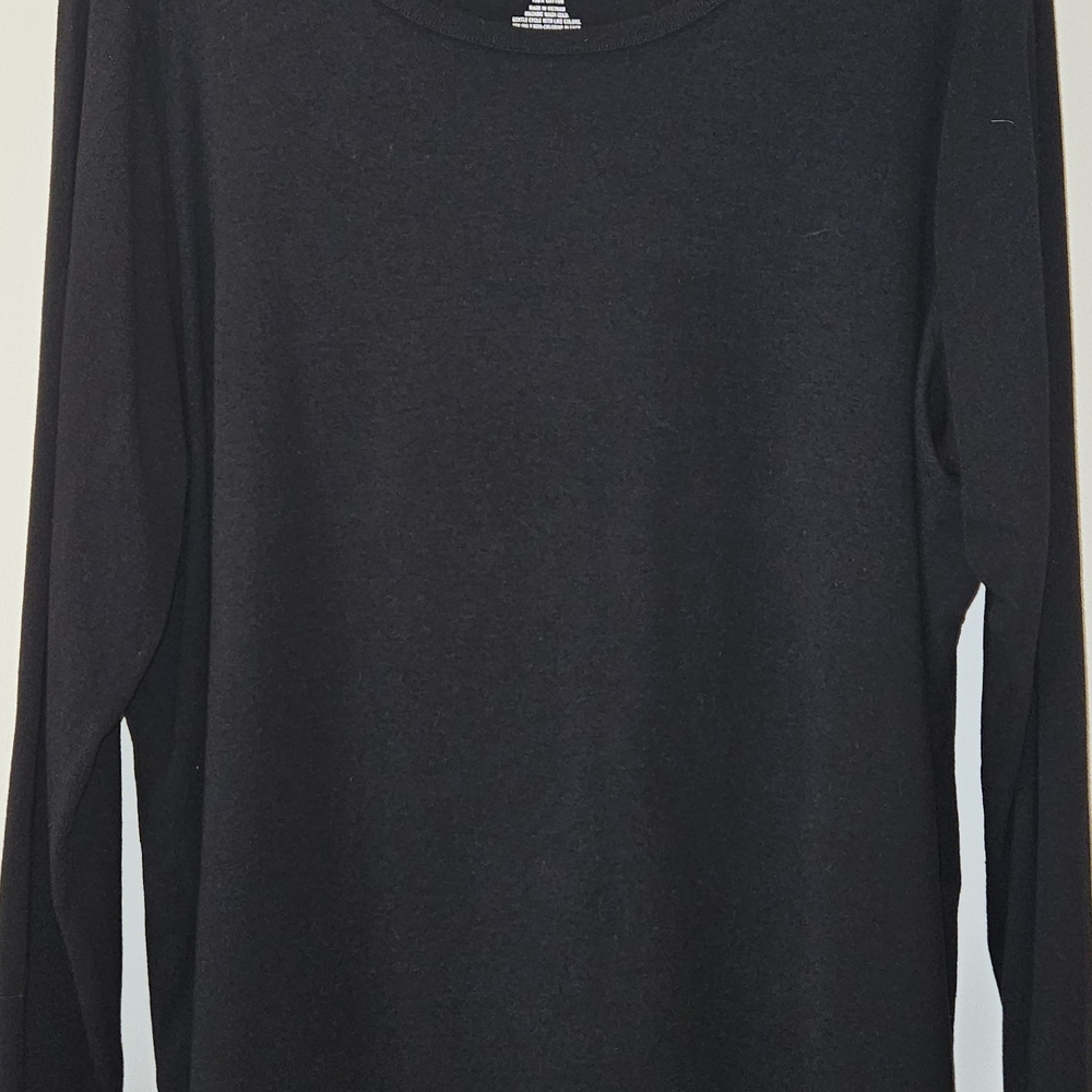 St. John's Bay Black Long-Sleeve V neck Top